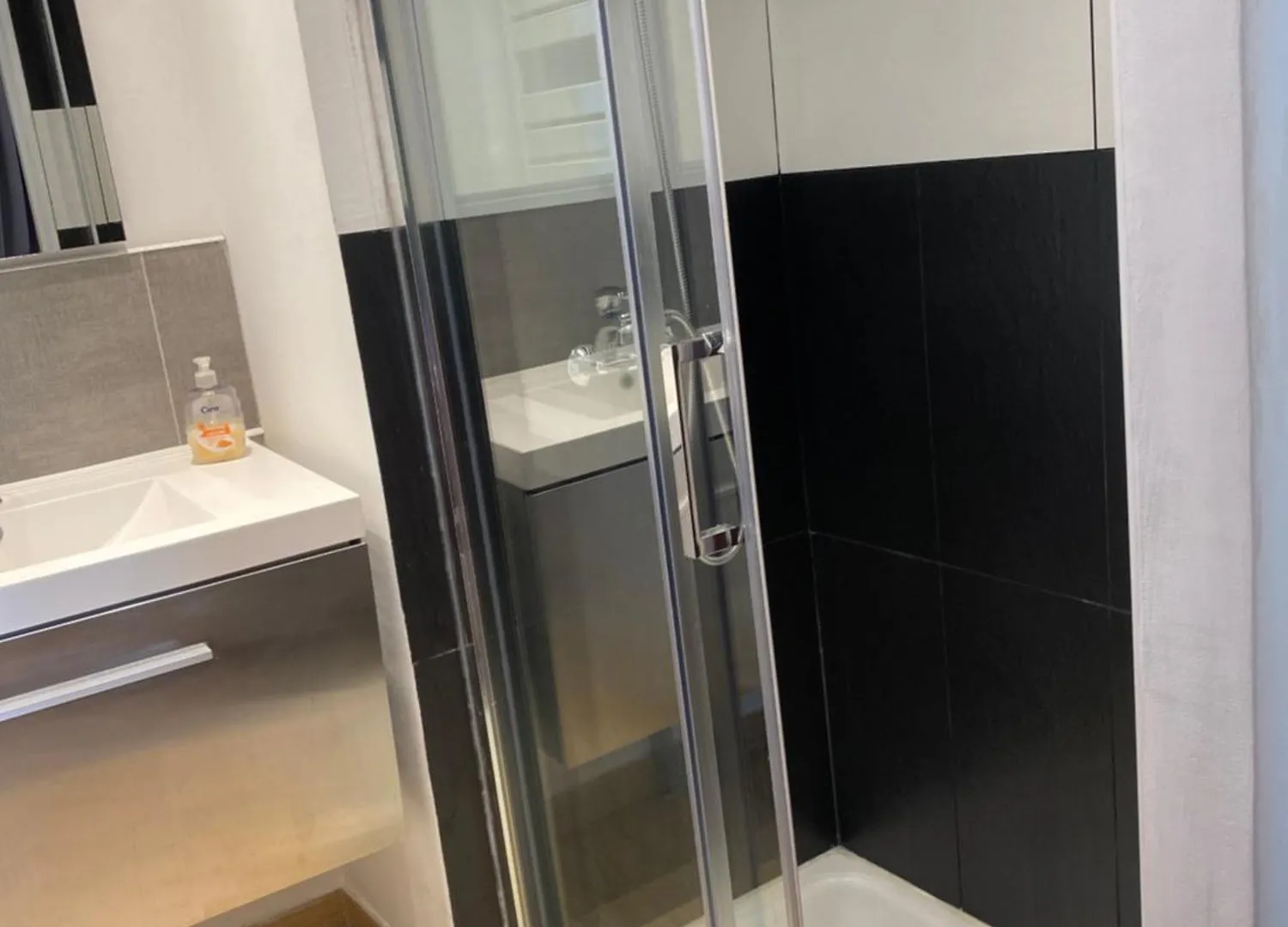 Goeland 1, Classe, Climatise, Wifi Terrasse Ombrage De 12 M2 A 150 M De La Plage Тулон